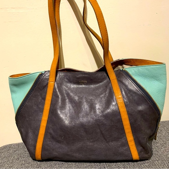 Fossil Leather Shoulder Bag - Picture 1 of 13
